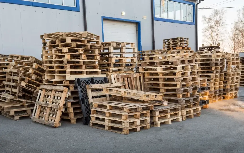 Buy new/ recycled pallets in California