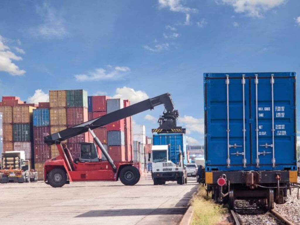 Streamlining Cargo Efficiency in Florida
