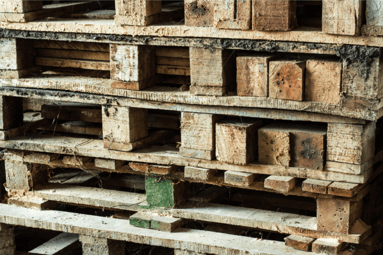 How to Clean Wooden Pallets: Safe Products and Procedure