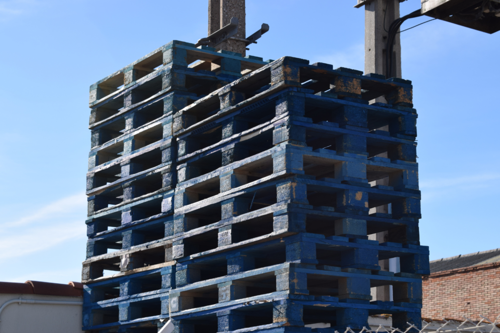 GMA vs. Block Pallets: Differences, Uses, and More