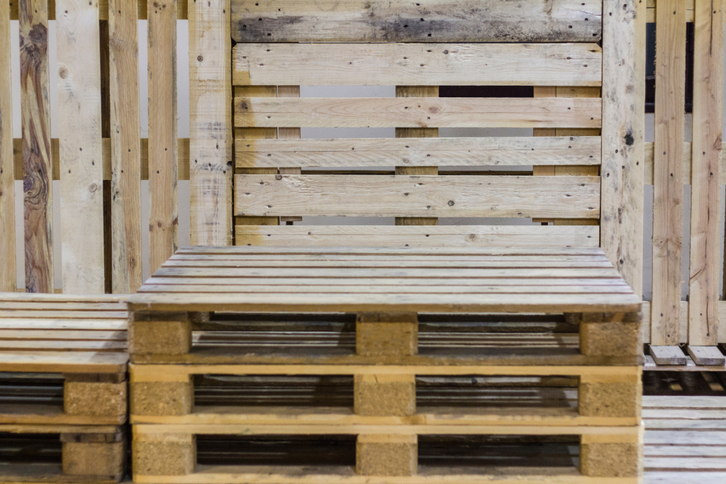 GMA vs. Block Pallets: Differences, Uses, and More