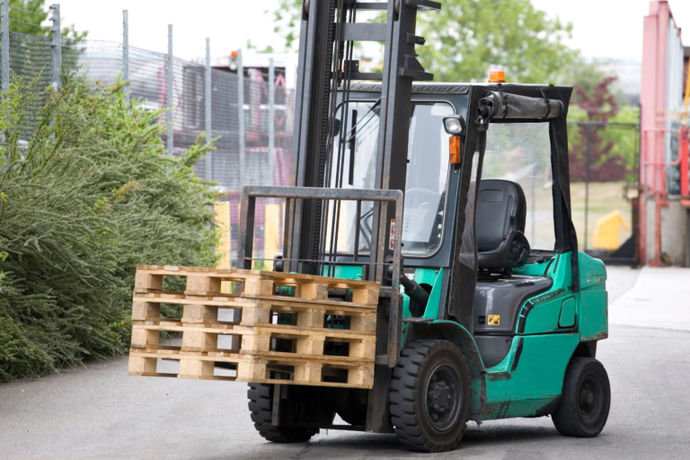 History of Pallets: Discovery, First Uses, and How It Changed the World