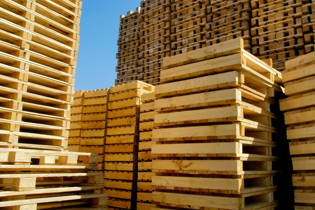 Stringer vs. Block Pallets: Materials, Durability, and Costs