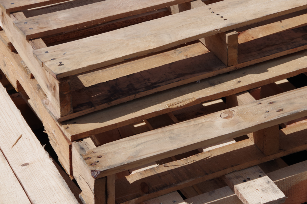 What Are Stringer Pallets? Materials, Uses, and More